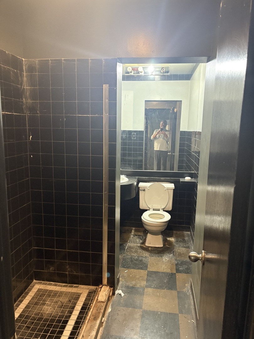 4601 W Lake Street, Melrose Park, IL 60160