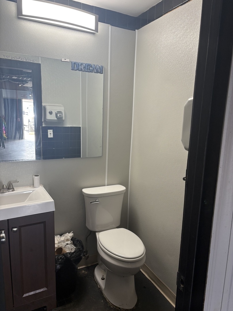 4601 W Lake Street, Melrose Park, IL 60160