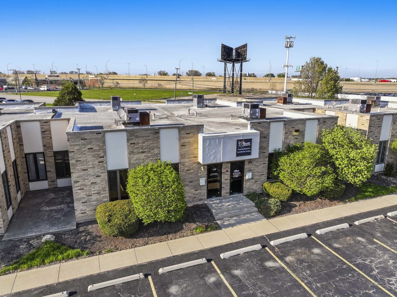 1881 Commerce Drive #112, Elk Grove Village, IL 60007