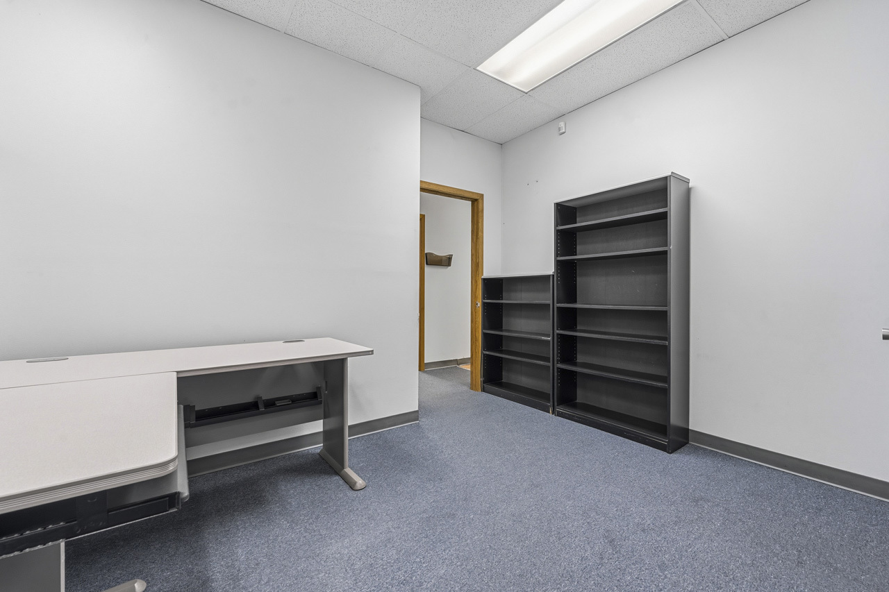 1881 Commerce Drive #112, Elk Grove Village, IL 60007