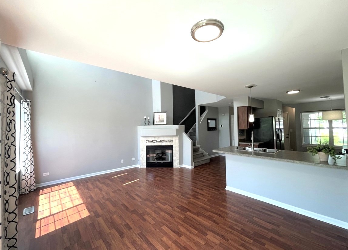 868 Brompton Court, Carol Stream, IL 60188