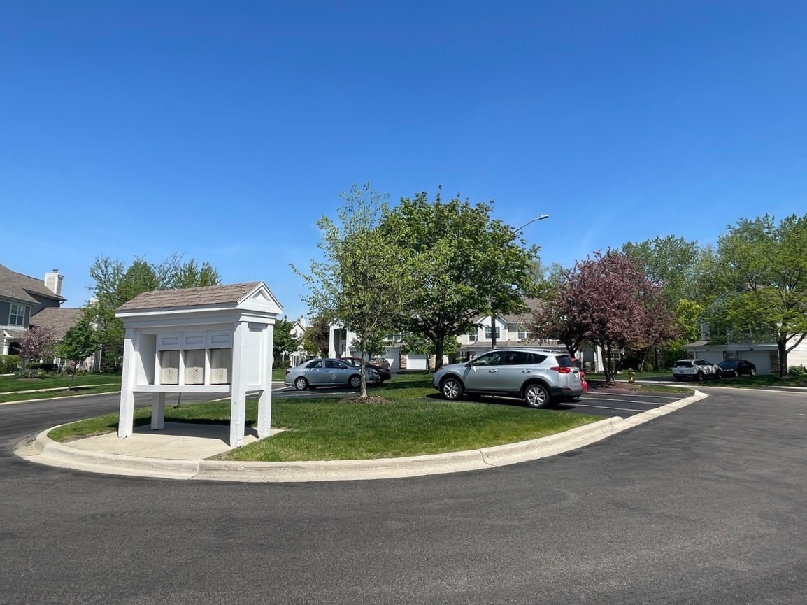 868 Brompton Court, Carol Stream, IL 60188