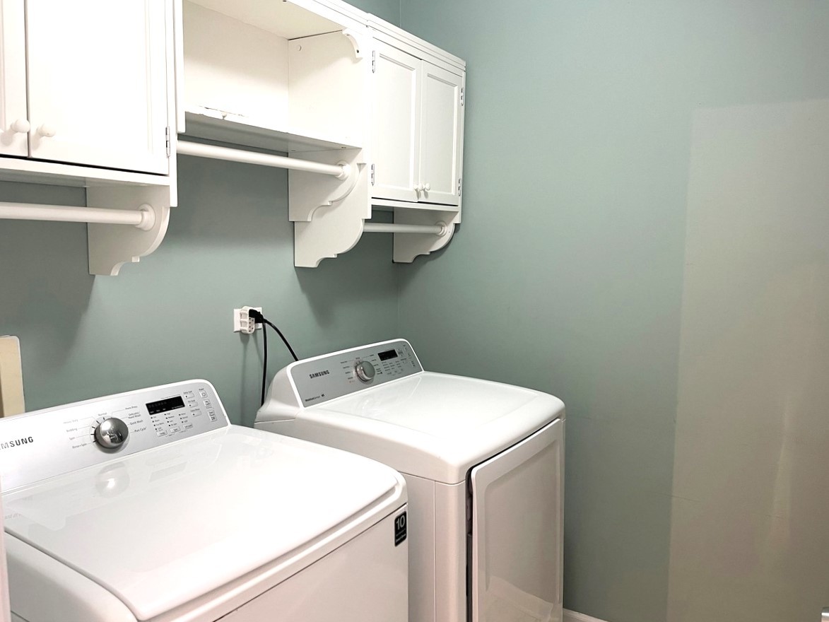 868 Brompton Court, Carol Stream, IL 60188