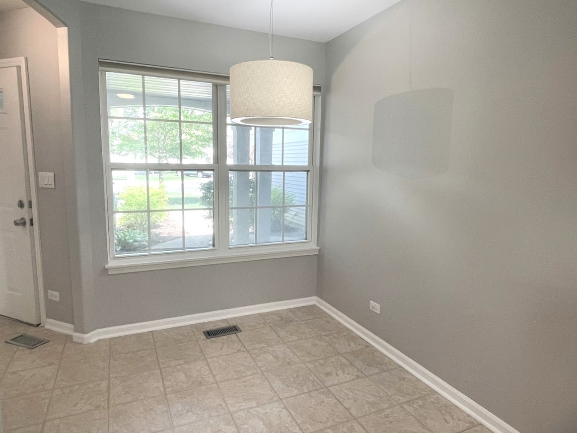 868 Brompton Court, Carol Stream, IL 60188