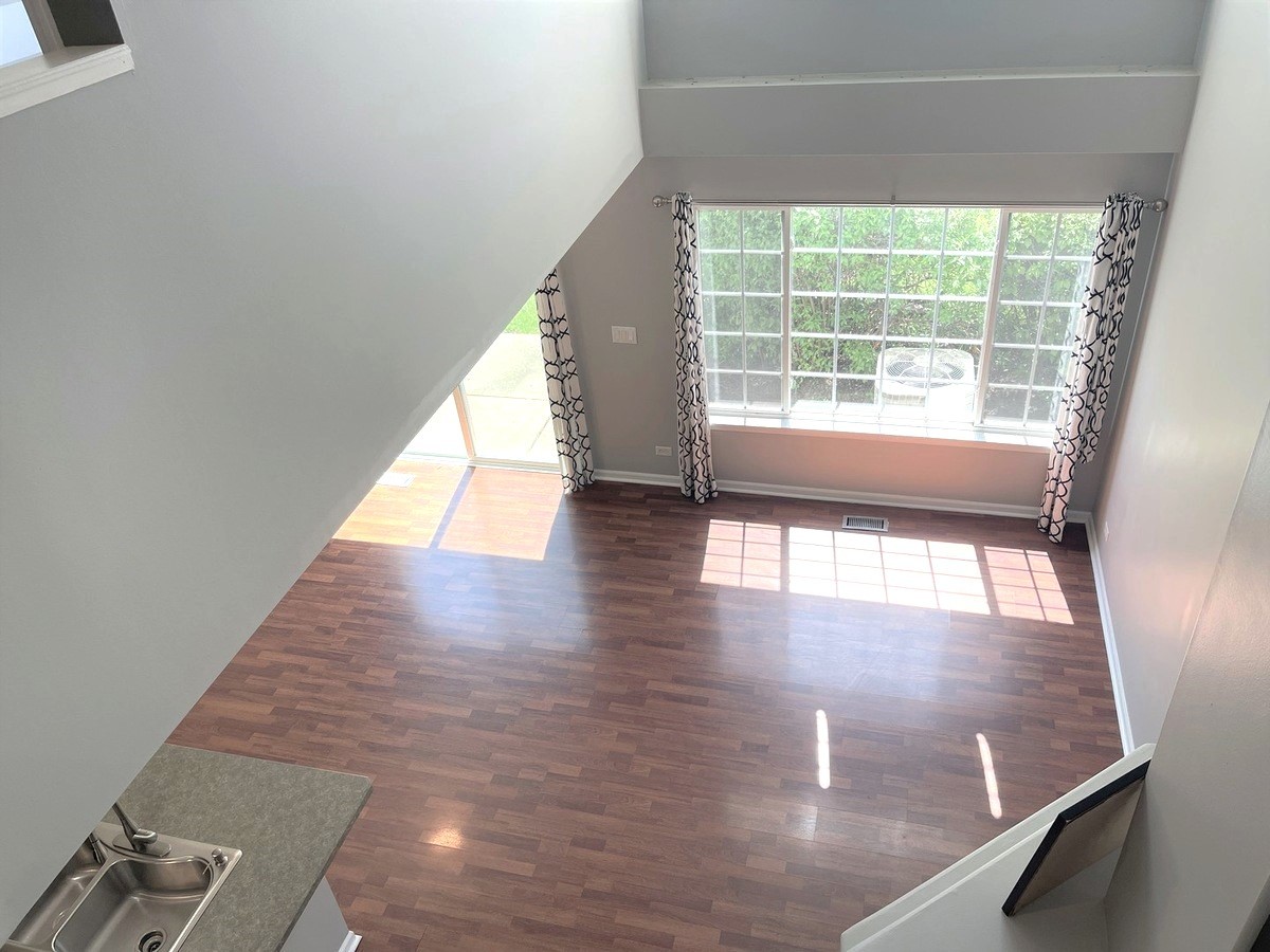 868 Brompton Court, Carol Stream, IL 60188