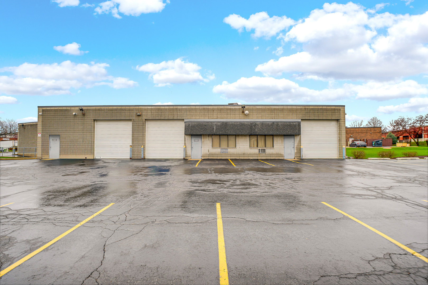 1175 Jansen Farm Court, Elgin, IL 60123