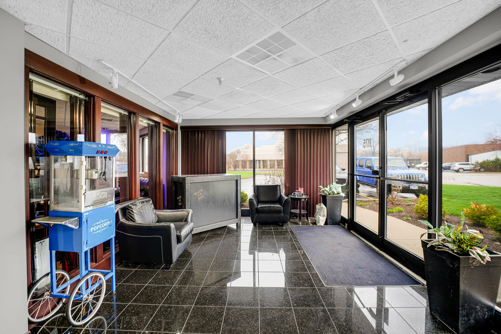 1175 Jansen Farm Court, Elgin, IL 60123