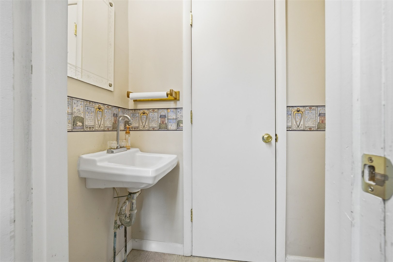 1702 W Hovey Avenue, Normal, IL 61761