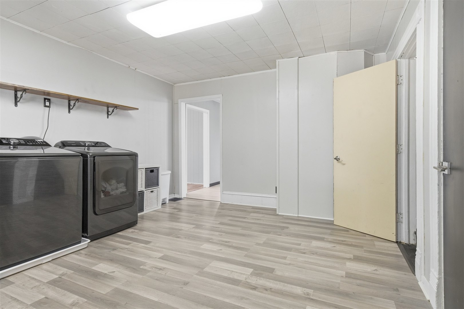 1702 W Hovey Avenue, Normal, IL 61761