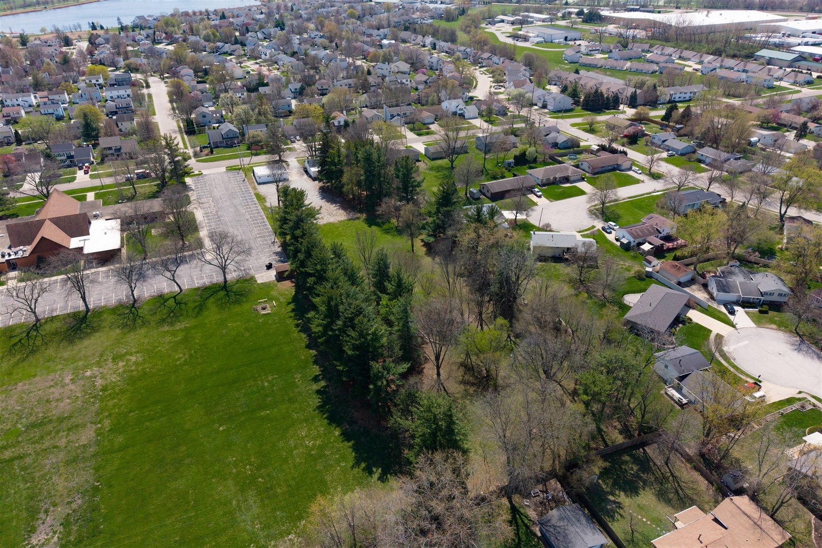 1702 W Hovey Avenue, Normal, IL 61761