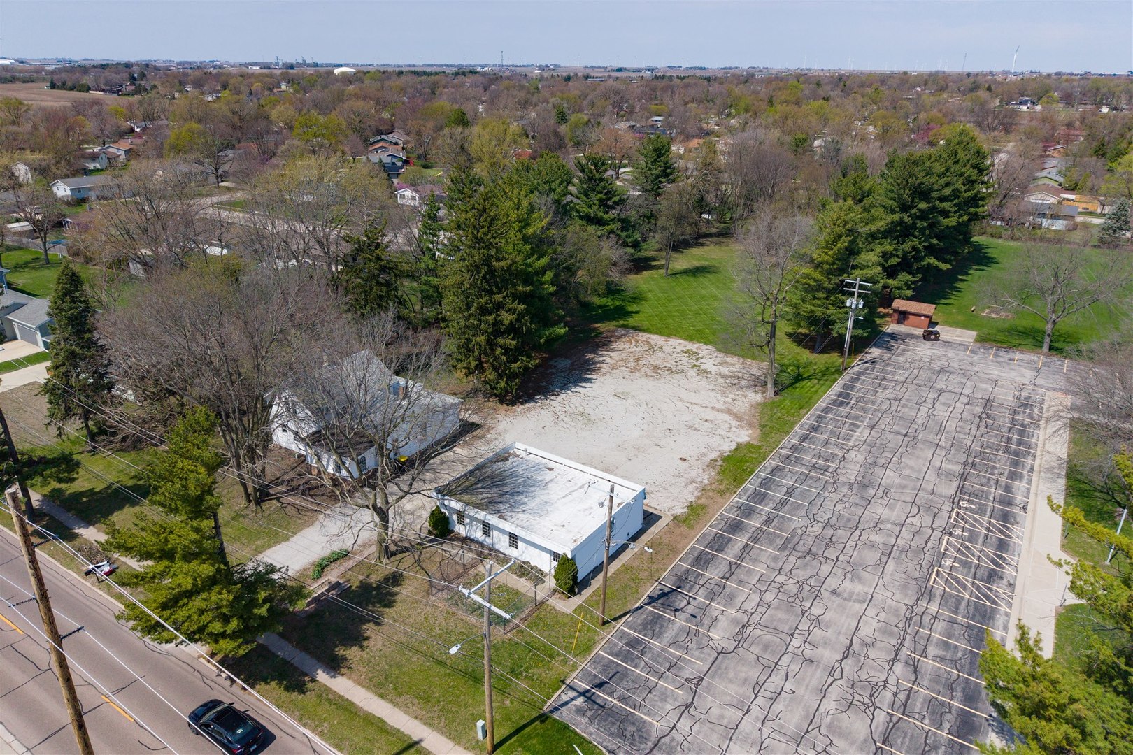 1702 W Hovey Avenue, Normal, IL 61761