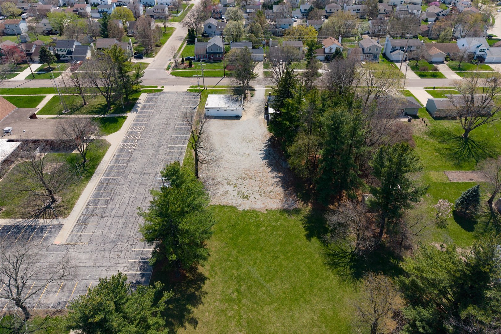 1702 W Hovey Avenue, Normal, IL 61761