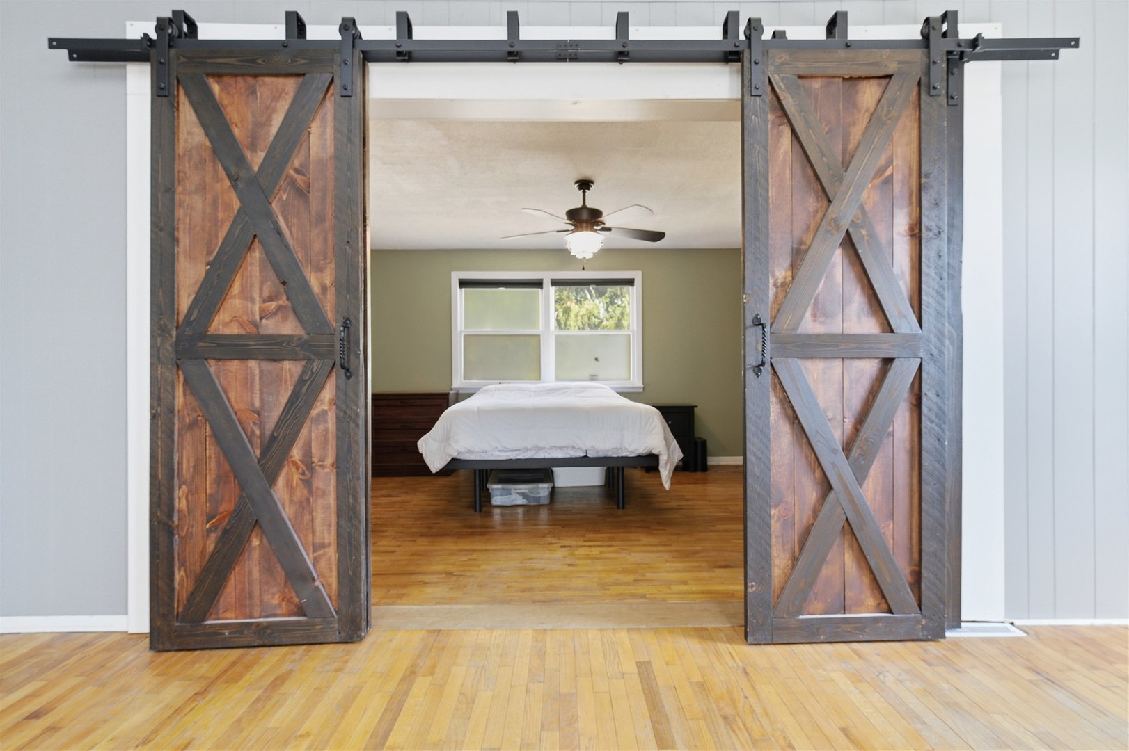 1702 W Hovey Avenue, Normal, IL 61761