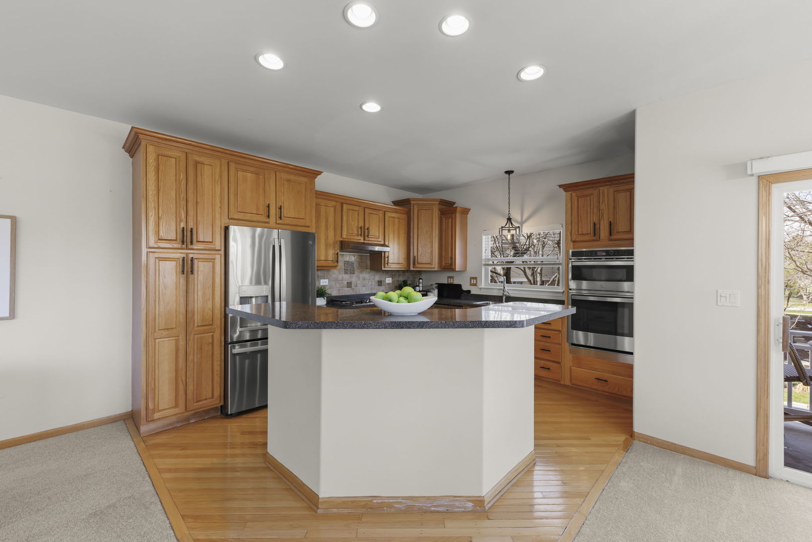 1101 Ironwood Lane, Lisle, IL 60532