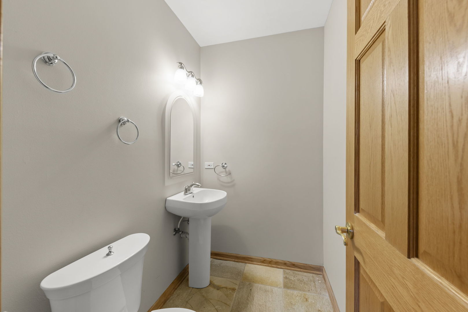 1101 Ironwood Lane, Lisle, IL 60532