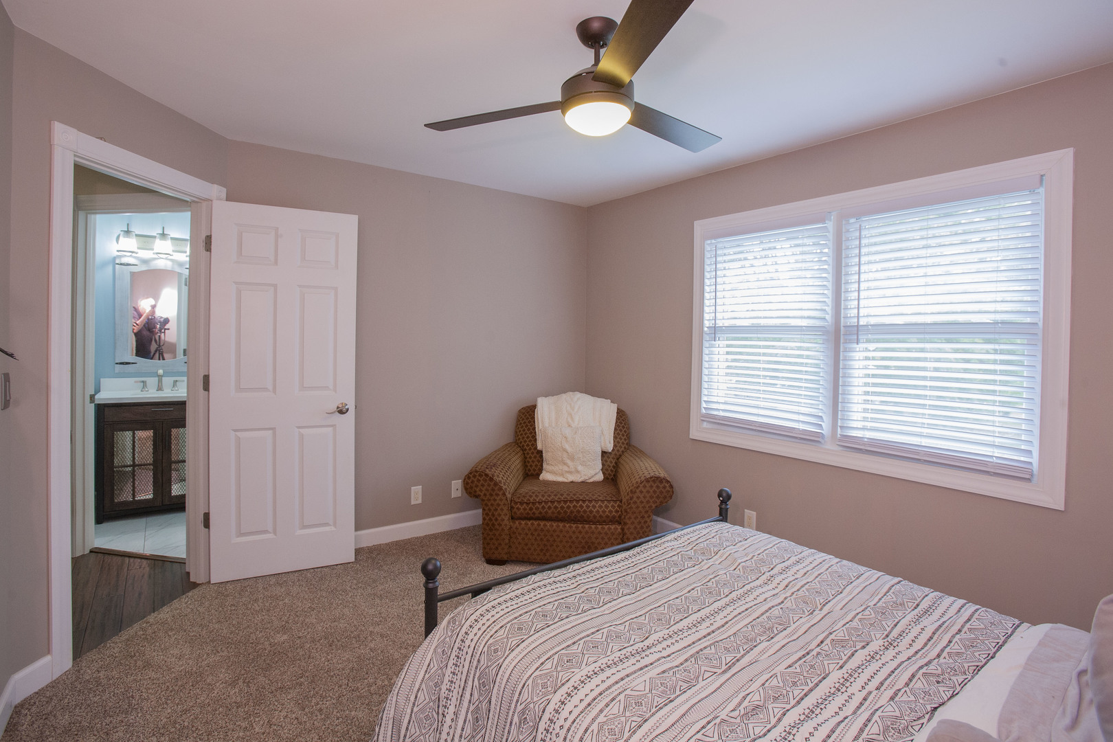 41W945 Northway Drive, Elburn, IL 60119