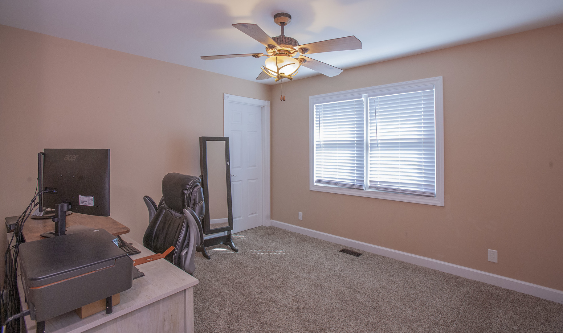 41W945 Northway Drive, Elburn, IL 60119