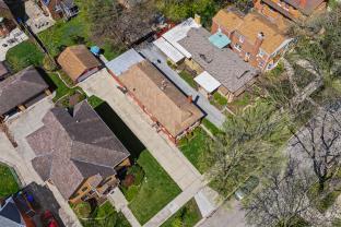 9818 S Leavitt Street, Chicago, IL 60643