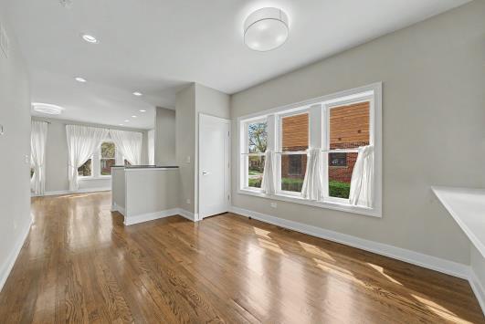 9818 S Leavitt Street, Chicago, IL 60643