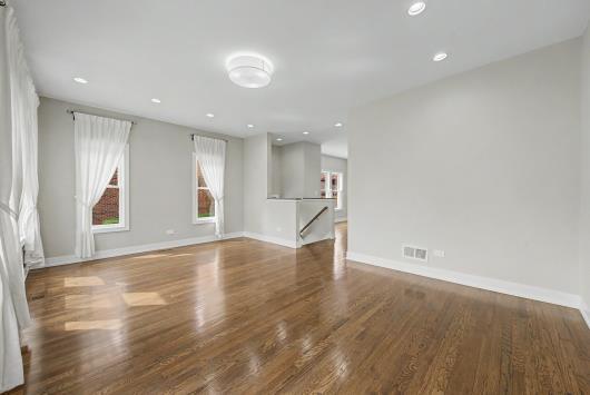 9818 S Leavitt Street, Chicago, IL 60643