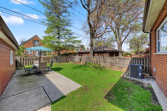 9818 S Leavitt Street, Chicago, IL 60643