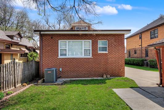 9818 S Leavitt Street, Chicago, IL 60643