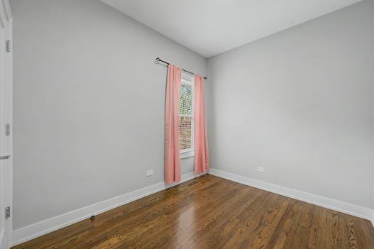 9818 S Leavitt Street, Chicago, IL 60643