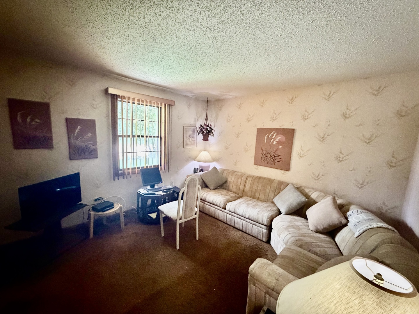 332 Essex Court #4, Wood Dale, IL 60191