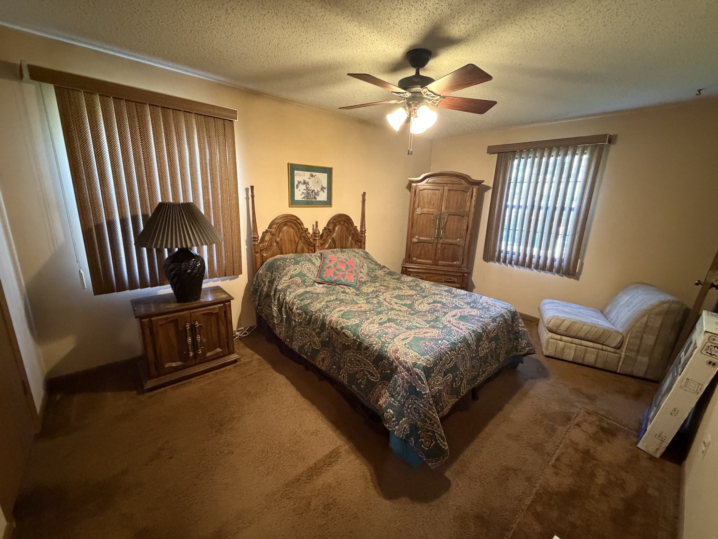 332 Essex Court #4, Wood Dale, IL 60191