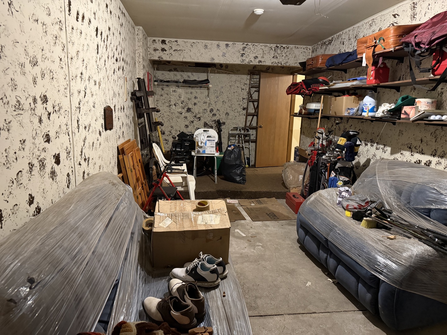 332 Essex Court #4, Wood Dale, IL 60191