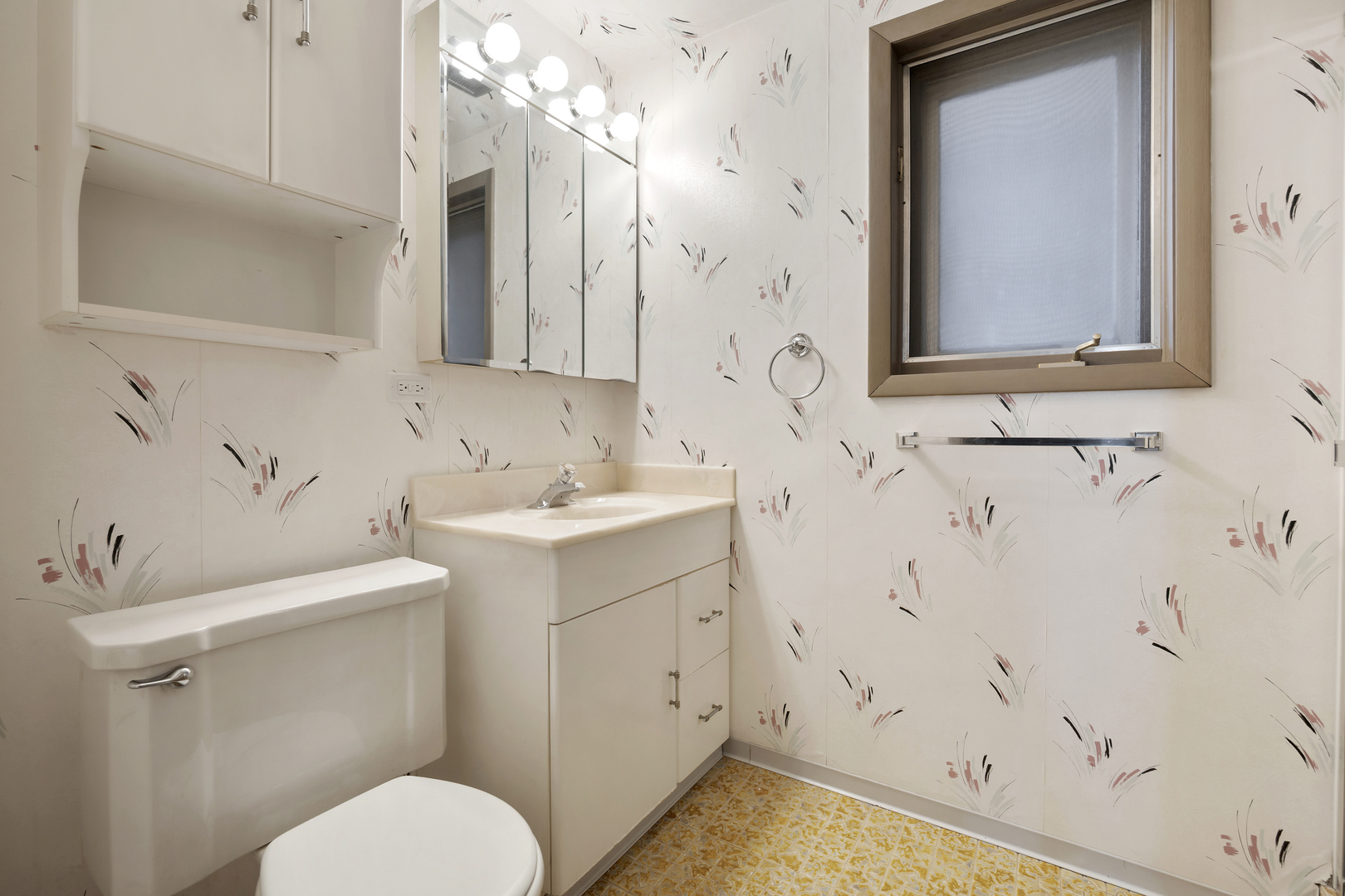 418 N Lancers Drive, Addison, IL 60101