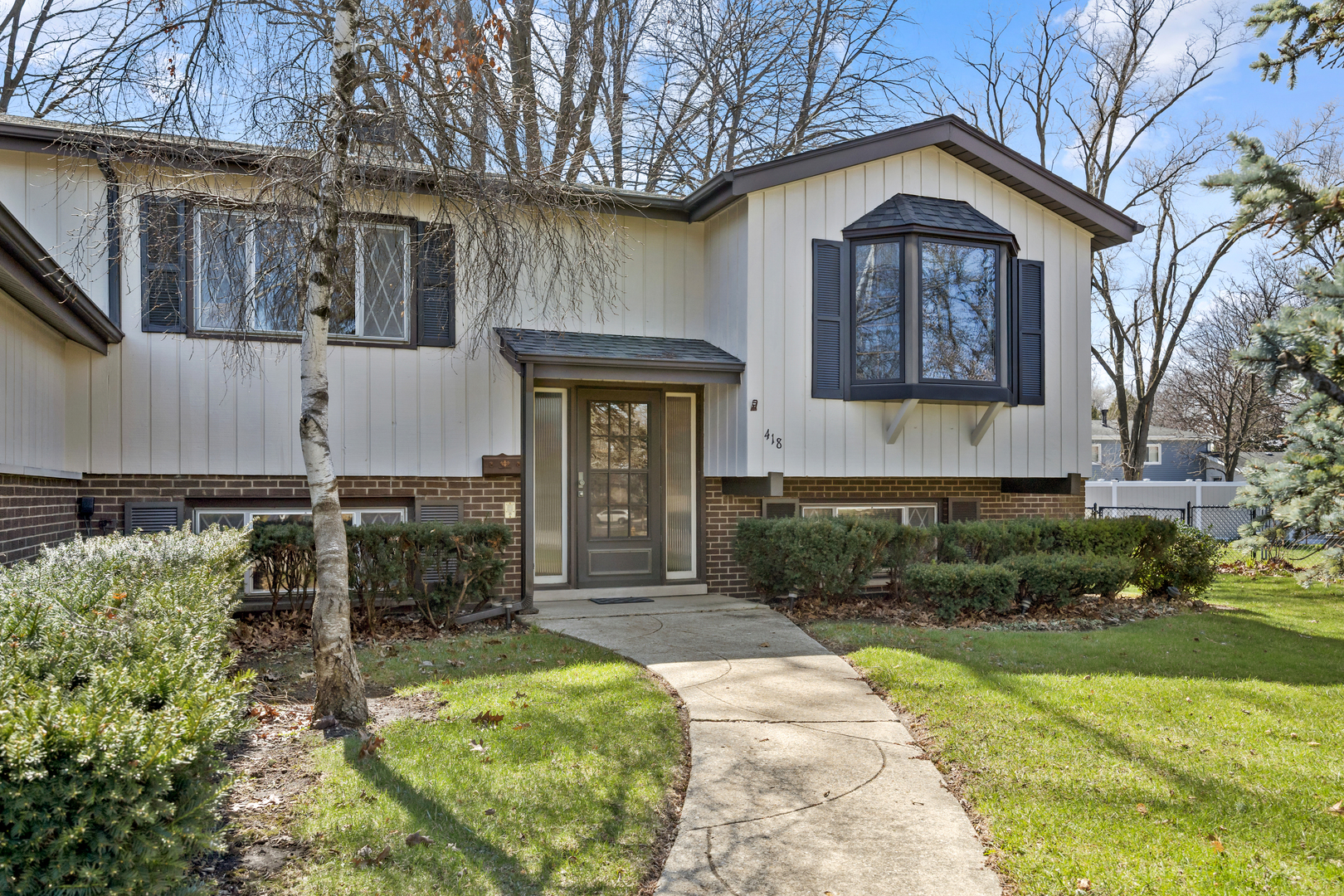 418 N Lancers Drive, Addison, IL 60101