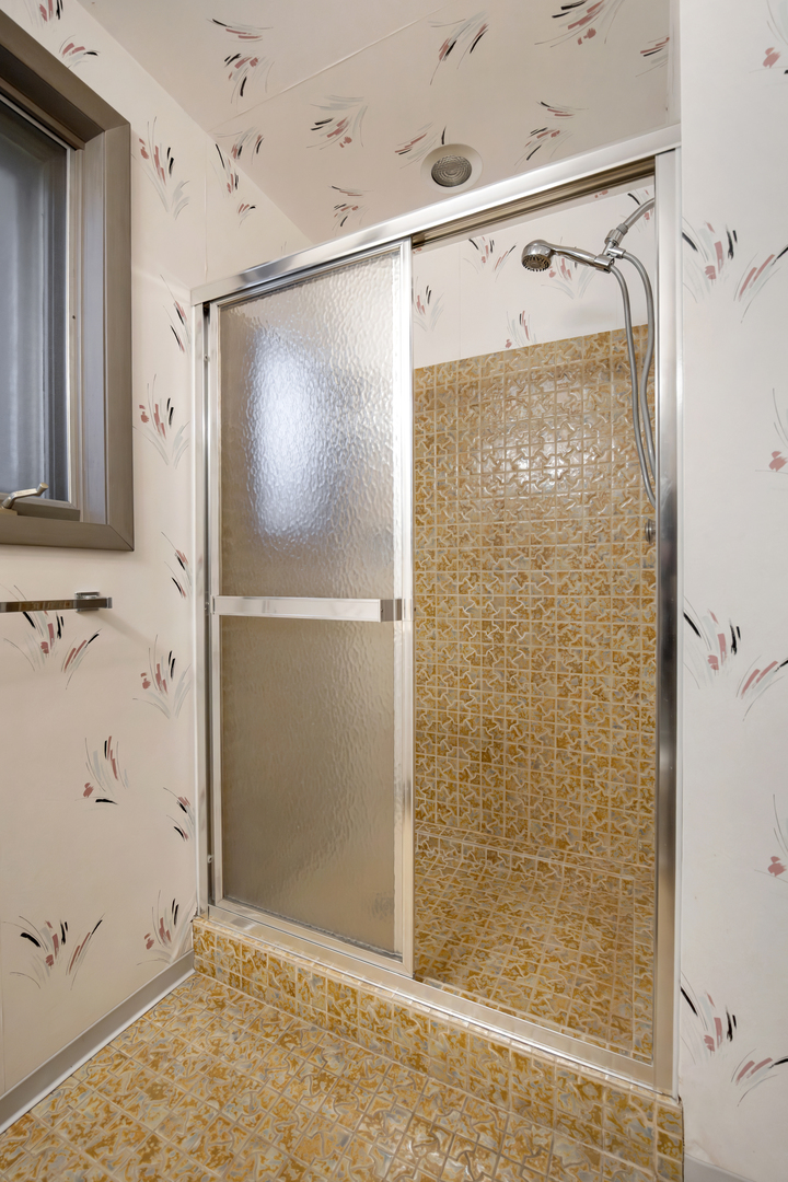 418 N Lancers Drive, Addison, IL 60101