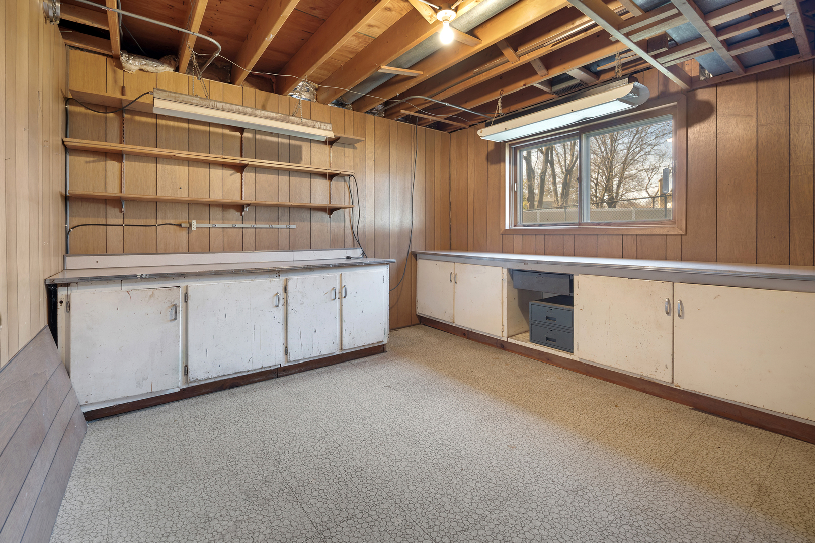 418 N Lancers Drive, Addison, IL 60101