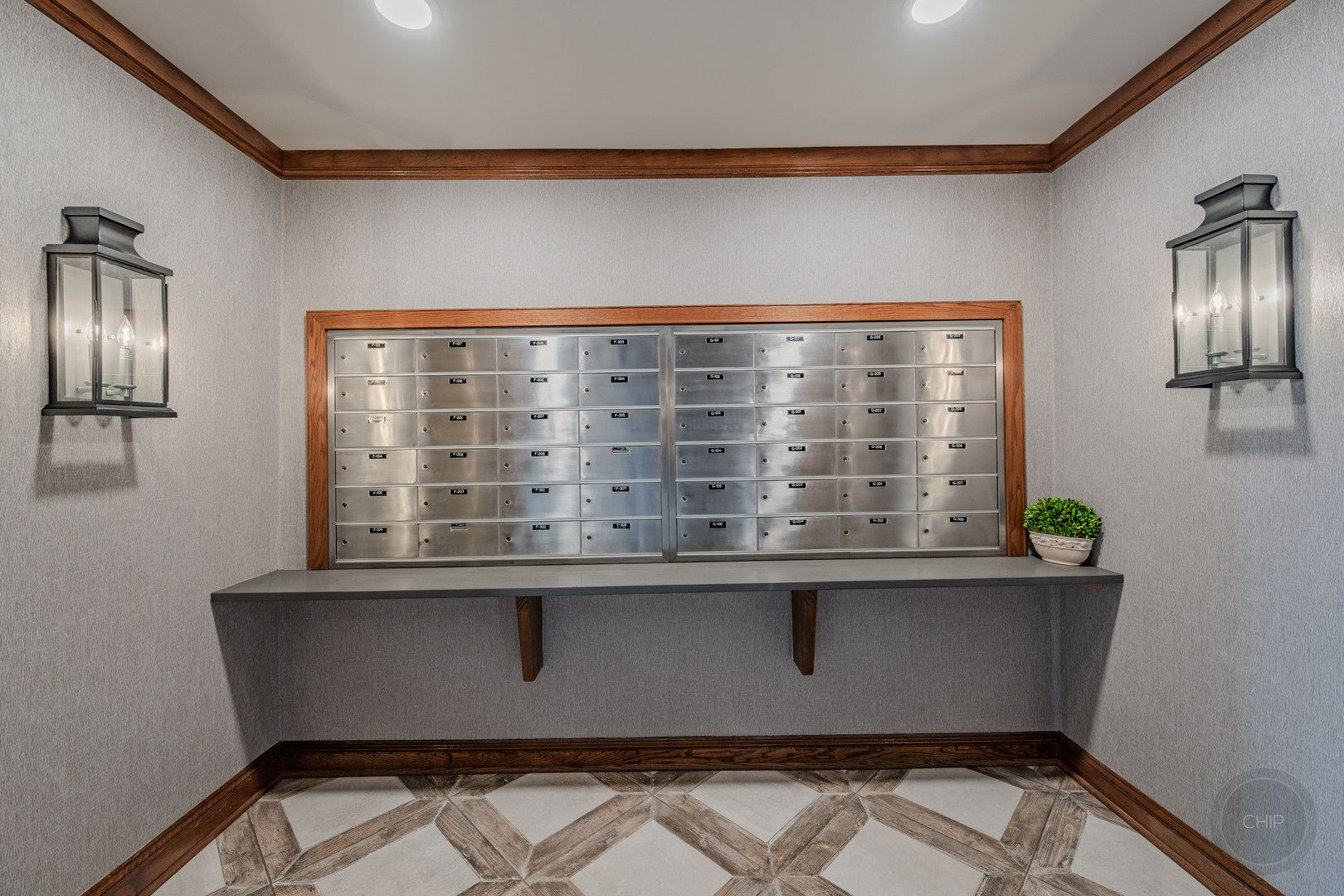 4 Oak Brook Club Drive #G205, Oak Brook, IL 60523