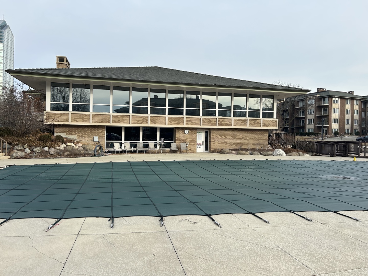 4 Oak Brook Club Drive #G205, Oak Brook, IL 60523