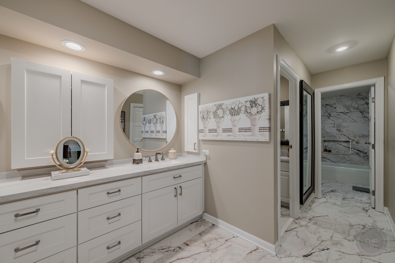 4 Oak Brook Club Drive #G205, Oak Brook, IL 60523