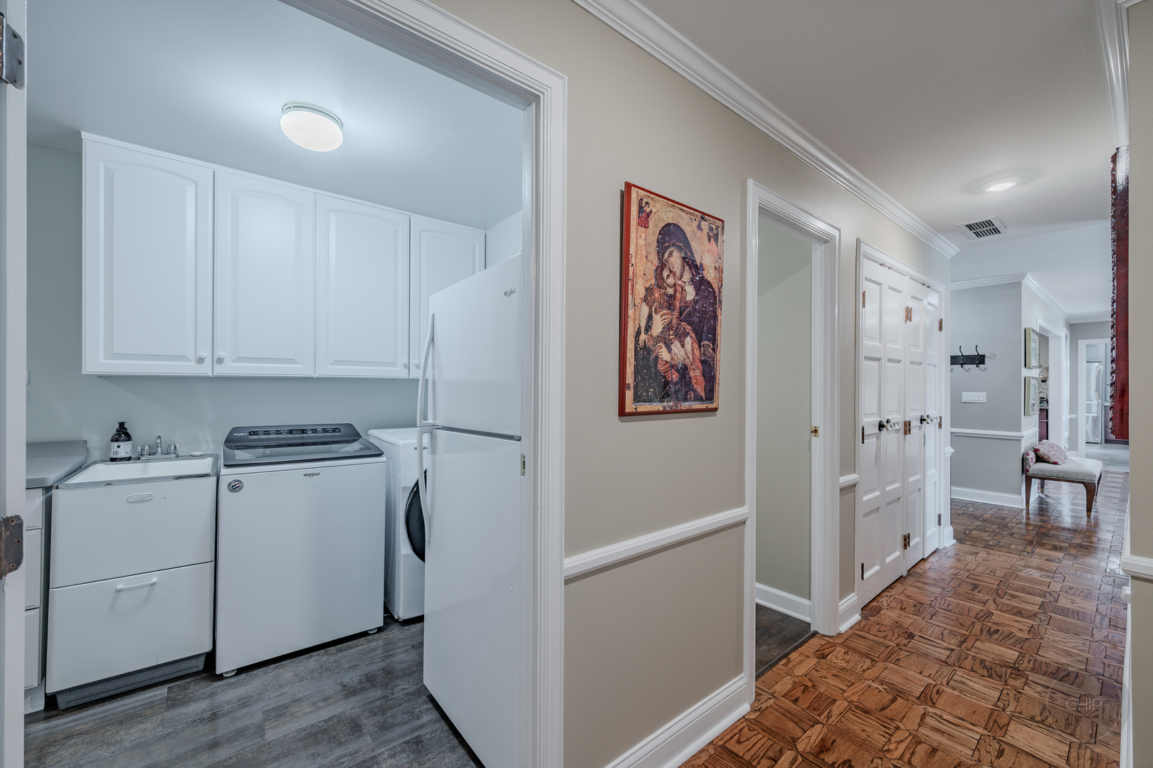 4 Oak Brook Club Drive #G205, Oak Brook, IL 60523