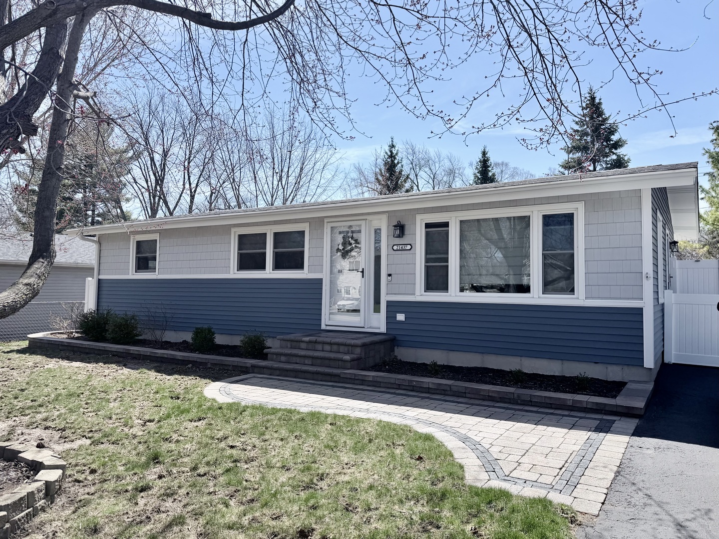 21437 W Engle Drive, Lake Villa, IL 60046