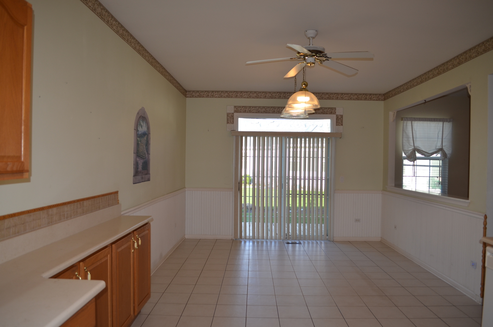 21520 Victory Lake Way, Crest Hill, IL 60403