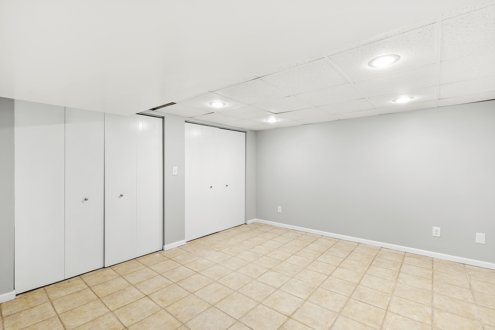 2241 Alby Street, Alton, IL 62002