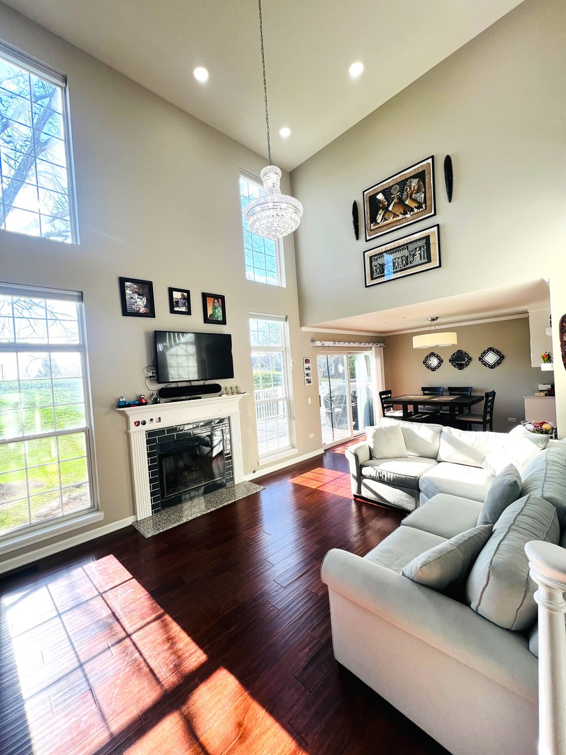 106 Pembroke Circle #2-6, Lake Bluff, IL 60044