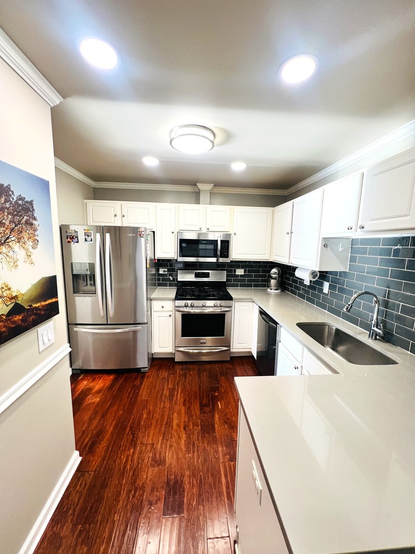 106 Pembroke Circle #2-6, Lake Bluff, IL 60044