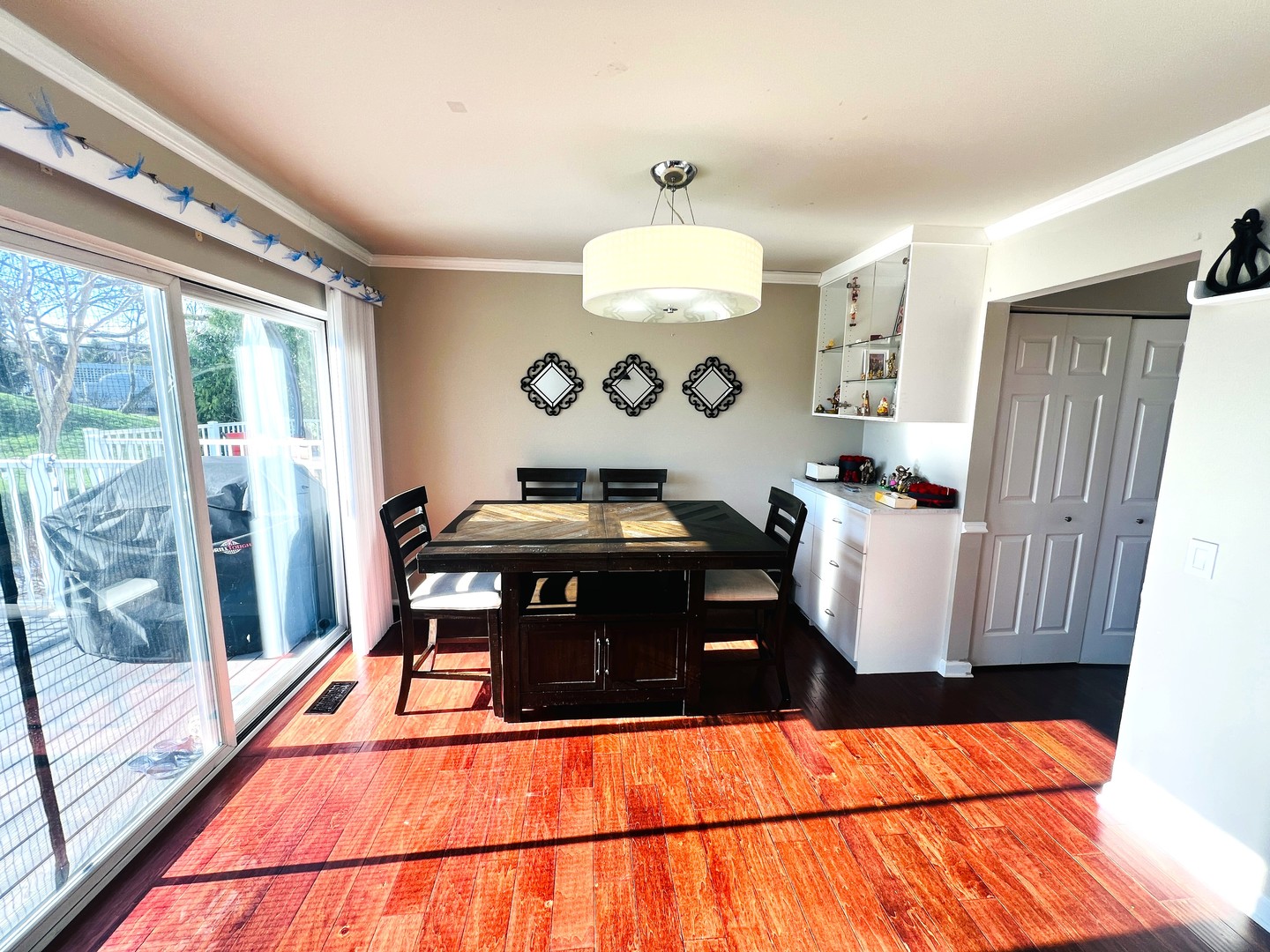 106 Pembroke Circle #2-6, Lake Bluff, IL 60044