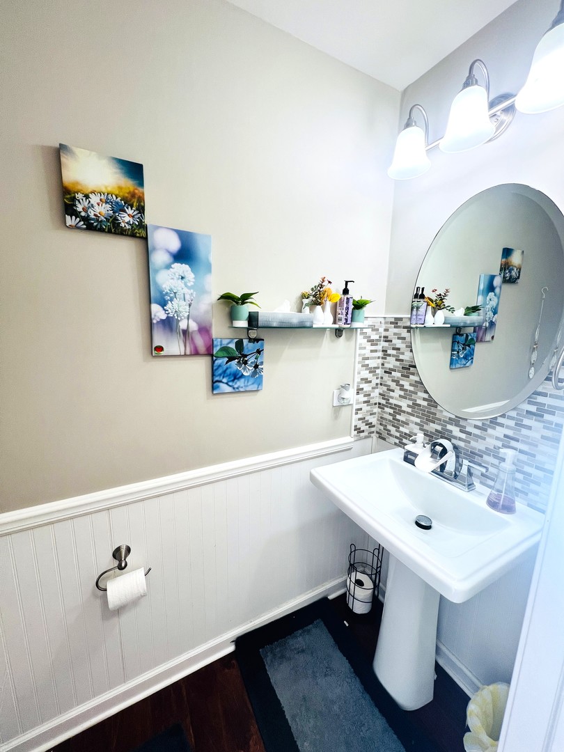 106 Pembroke Circle #2-6, Lake Bluff, IL 60044