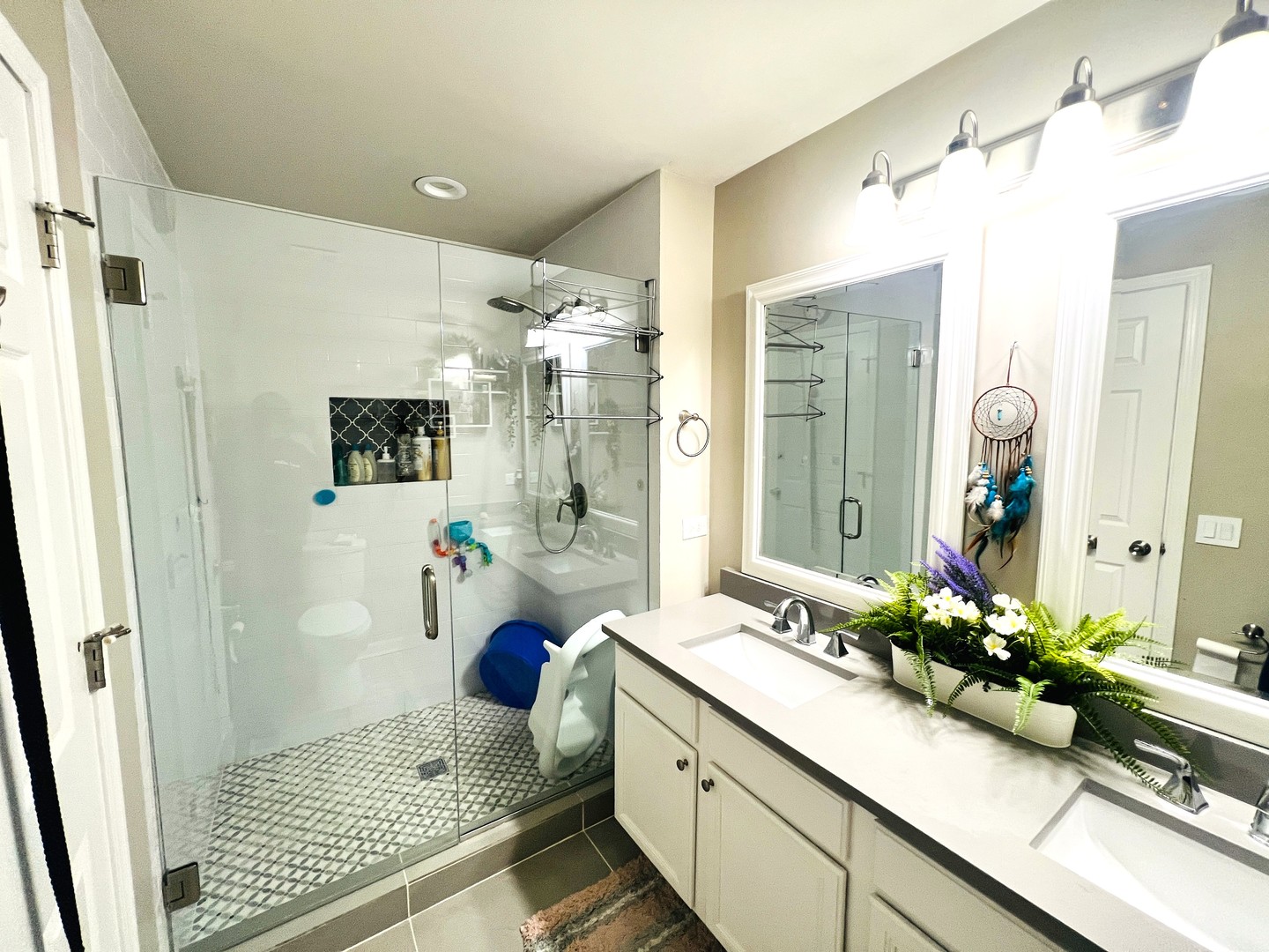 106 Pembroke Circle #2-6, Lake Bluff, IL 60044