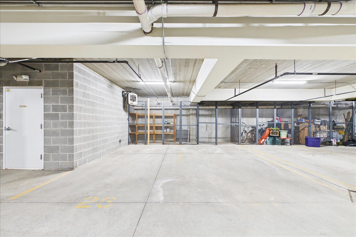 977 Harris Road #25, Grayslake, IL 60030