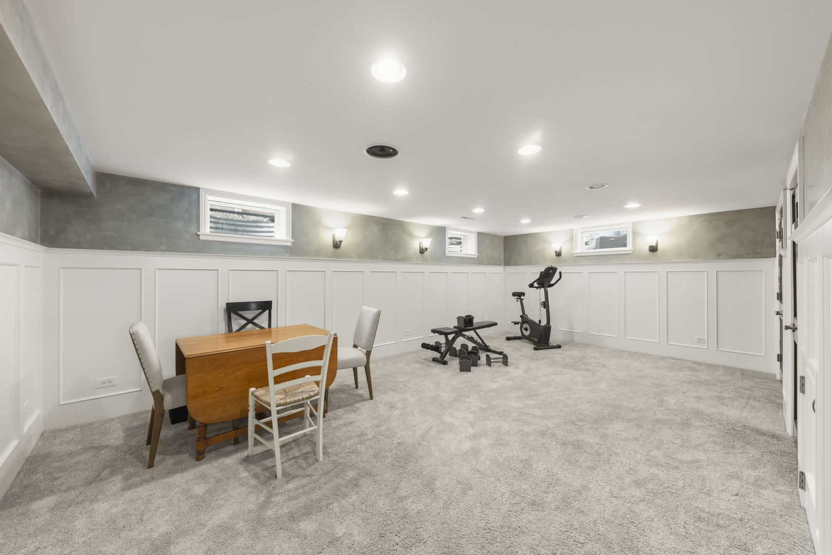 1320 Santa Rosa Avenue, Wheaton, IL 60187