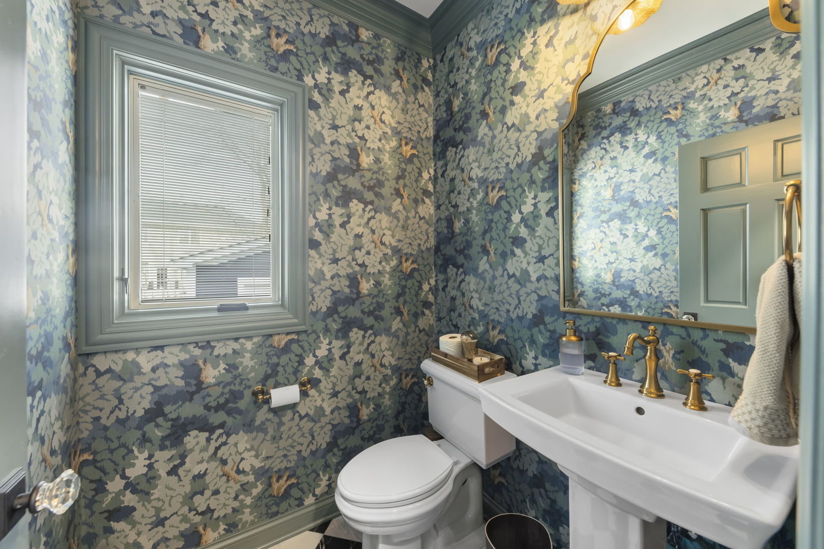 1320 Santa Rosa Avenue, Wheaton, IL 60187