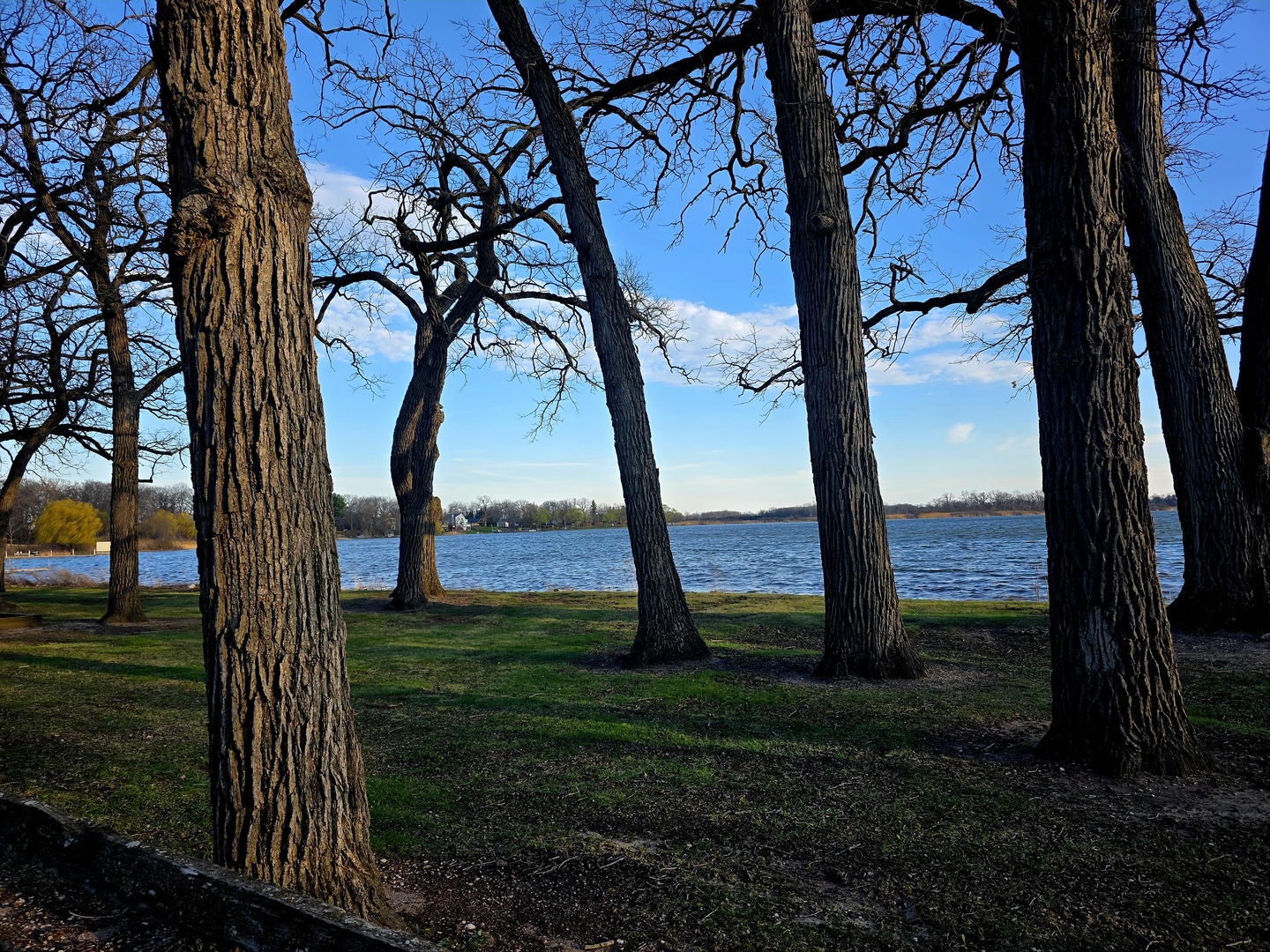 36752 N Wildwood Drive, Lake Villa, IL 60046